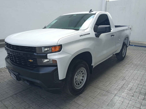 Imagen 4 de 13 de Chevrolet Silverado 2021 2p 1500 Wt Cab Reg V6/4.3 Aut 4