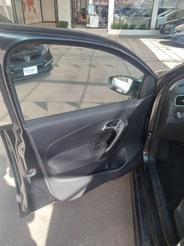 Imagen 9 de 15 de Volkswagen Polo 2020 1.6 L4 Sound Mt