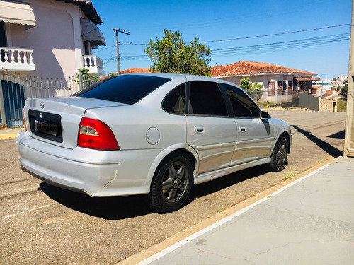 Imagem 2 de 15 de Chevrolet Vectra 2002 2.2 Expression 4p