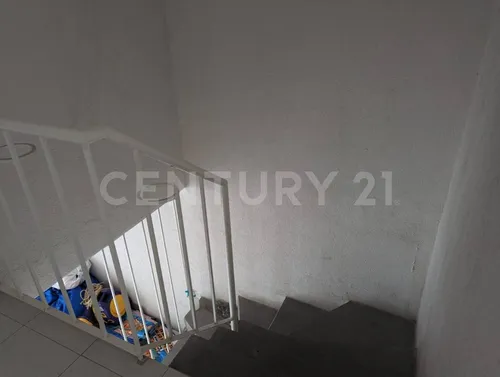 Casa En Venta En Galaxia La Laguna, Cerca De Bulevar Carmelitas.