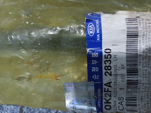 Brazo De Meseta Trasero Izquierdo Y Derecho De Carens.2.0