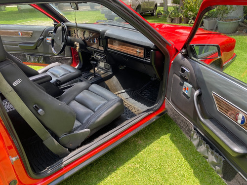 Mustang Rojo 1982