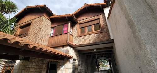 Chalet De 2 Plantas En Lote De 314 M2 (retasado)