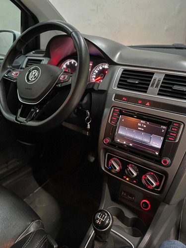 Imagem 7 de 12 de Volkswagen Fox 2016 1.6 16v Msi Highline Total Flex 5p