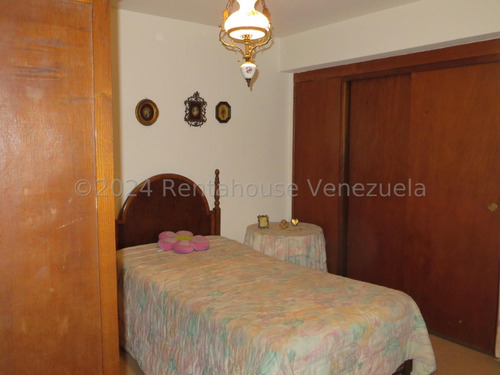 Apartamento En Venta Prados Del Este Mls #25-3827 Bm