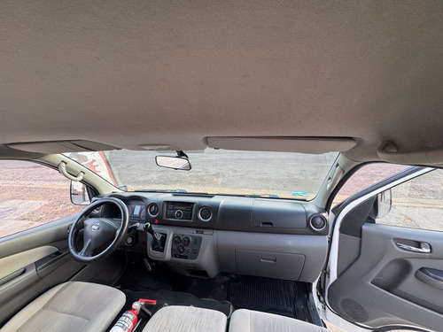 Nissan Urvan 2.5 15 Pas Amplia Aapack Seg Mt