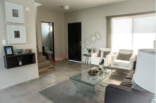Imagen 6 de 25 de Casa En Venta Tijuana, Santa Fe. Residencial Privado Con Guardias Y Acceso Controlado, Alberca, Gimnasio, Casa Club