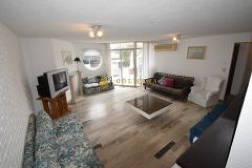 Apto En Peninsula, Muy Amplio En La Mejor Ubicación De Punta Del Este , 3 Dormitorios, 3 Baños, Dep. De Servicio Con Baño, Y Garaje.-ref:2234