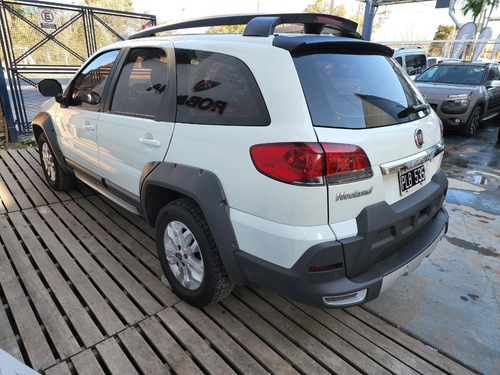 Imagen 11 de 25 de Fiat Palio Weekend Lock 2016