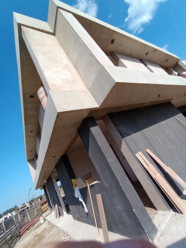 Imagen 9 de 10 de Naos Construcciones Llave Mano Casas Tradiconal Steel Frame