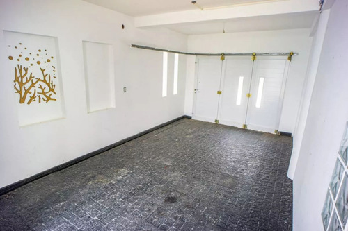 Casa En Venta Tres Dormitorios General Lagos