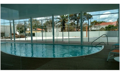 Imagen 1 de 11 de Precioso Departamento En Torre De Categoria, Punta Del Este