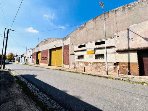 Venta Deposito / Galpon Piñeyro Avellaneda