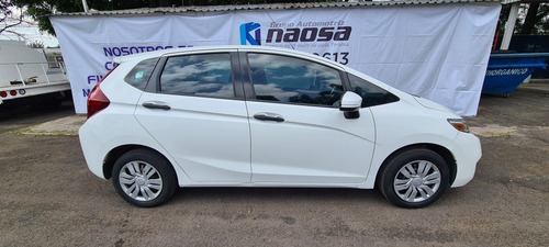 Imagen 2 de 13 de Honda Fit 2015 1.5 Cool Mt