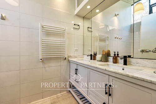 Preciosa Y Moderna Casa En El Arrayan, A Menos De ...