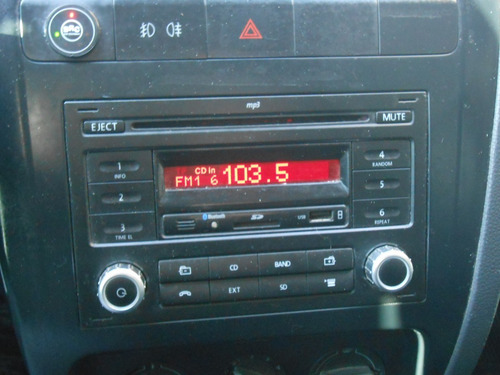 Imagen 10 de 17 de Volkswagen Suran 1.6l Higline C/gnc Año 2013