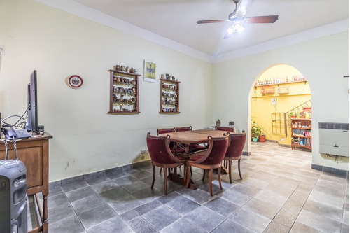 Imagen 7 de 30 de Departamento Ph En Venta En Monte Castro, Capital Federal, Buenos Aires