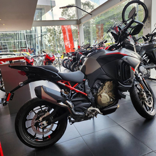 Ducati Multistrada V4 S Grand Tour