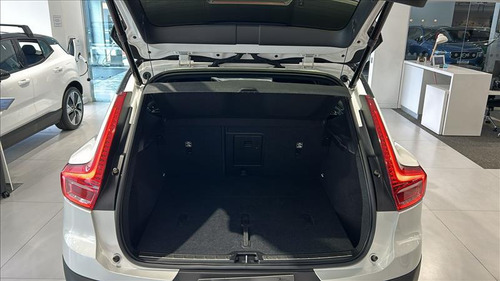 Volvo XC40 1.5 t5 Hybrid R-design Fwd Geartronic