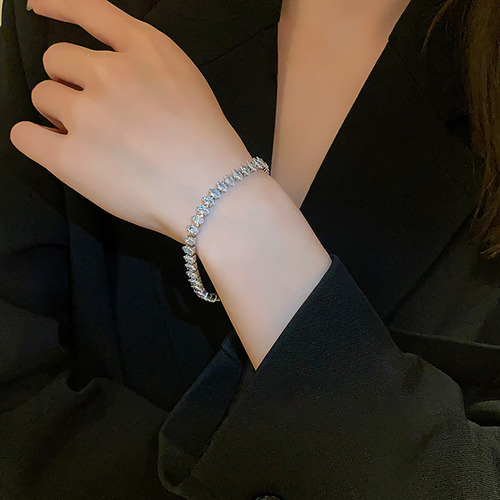 Pulsera De Cadena Con Forma De Garra De Circón