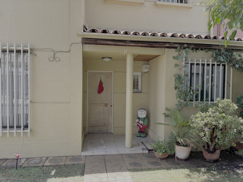 ¡casa En San Miguel A 2 Cuadras Del Metro!