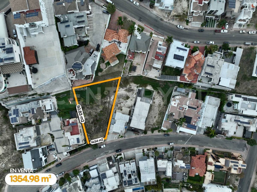 Oportunidad En Zona Dorada, Terreno De 1.355 M2  En Cumbres De Juarez