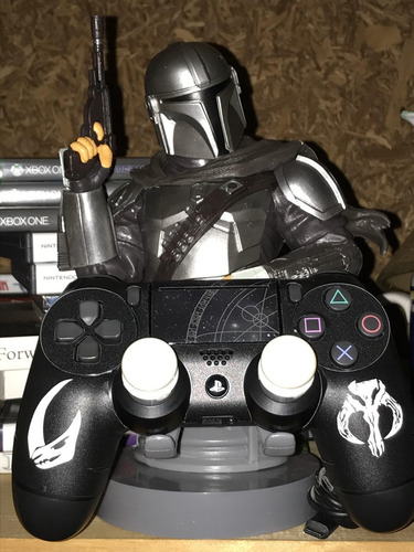 Soporte Para Celular Y Control Gaming The Mandalorian
