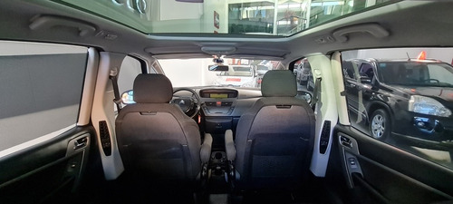 Imagen 10 de 15 de Citroën C4 Picasso 2010 2.0 Bva 143cv