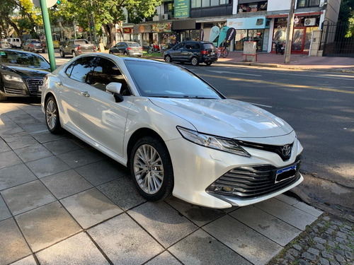 Toyota Camry 3.5 V6 At.
