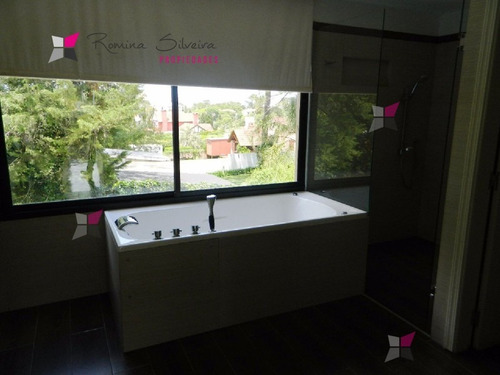 Casa A La Venta - Rincón Del Indio - Ref: 9351