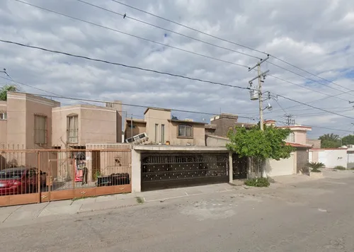 Casa En Remate Blvd.san Isidro Leal Loas Alamos, Gomez Palacios. Sh05