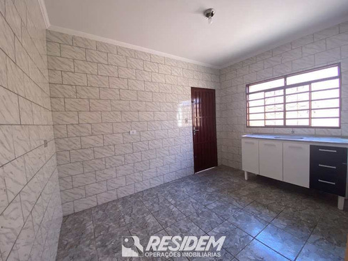 Imagem 3 de 11 de Casa Com 3 Dorms, Vila Lemos, Venda, Bauru. - V99482300
