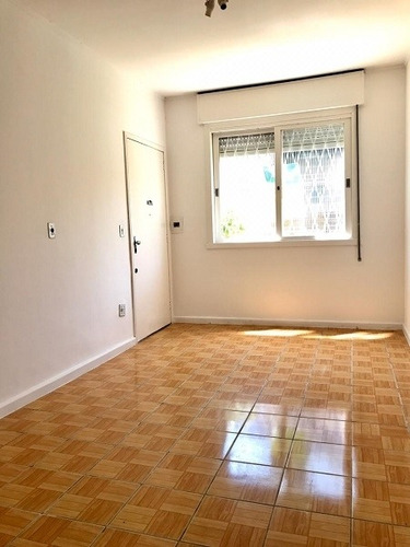 Imagem 1 de 9 de Apartamento Para Aluguel, 1 Dormitórios, Medianeira - Porto Alegre - 408
