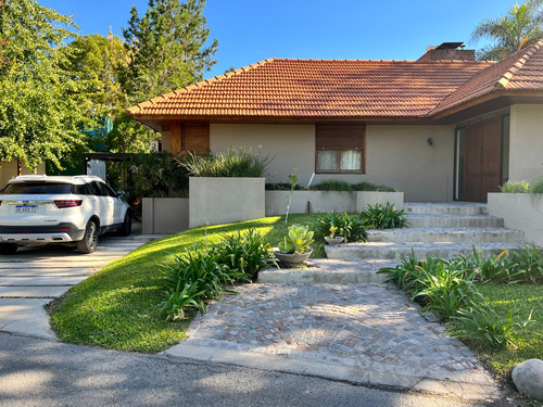 Casa En Venta Reciclada Al Golf 