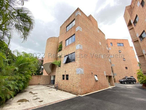 Se Vende Apartamento En Coutry Club Mls #23-1173