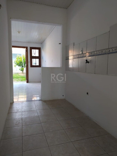 Casa Em Hípica Com 2 Dormitórios - Lu430809