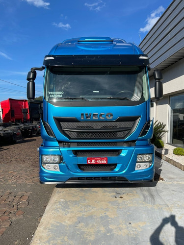 Imagem 10 de 15 de Iveco Stralis 440