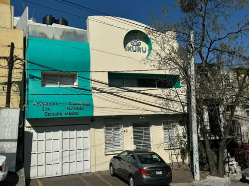 Casa Con Uso De Suelo  En Venta Para Consultorios, Popular S