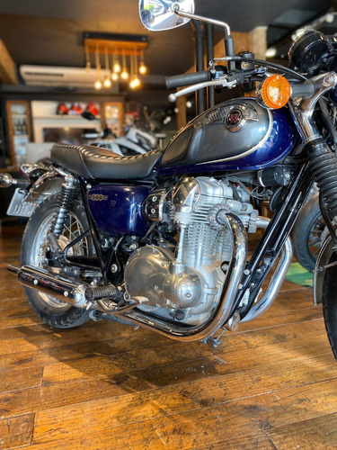 Kawasaki W800