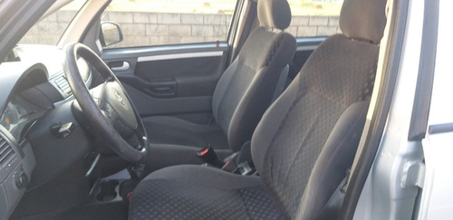 Imagem 3 de 8 de Meriva Maxx 1.4 Ano 2012