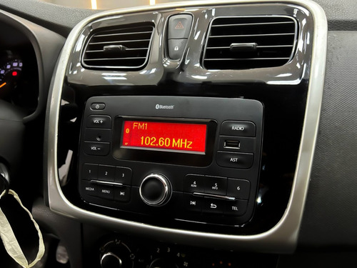 Renault Sandero 1.6 16V SCE FLEX STEPWAY DYNAMIQUE MANUAL