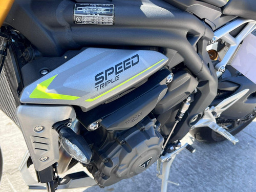 Triumph Speed Triple R S 1.200 Cc 2022