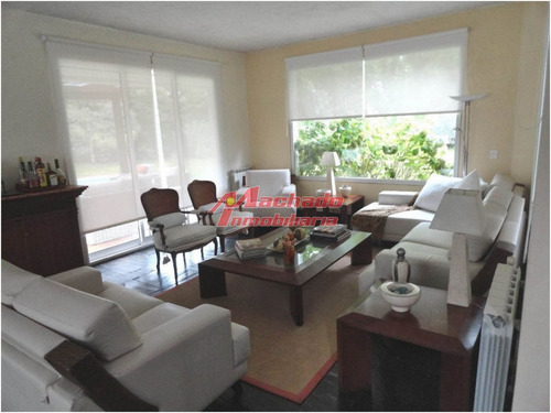 Zona Golff, Casa En Excelente Estado- Ref: 6014