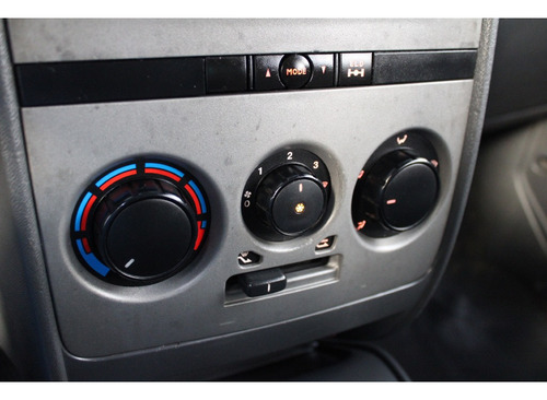 Fiat Idea 1.8 MPI ADVENTURE 8V FLEX 4P MANUAL