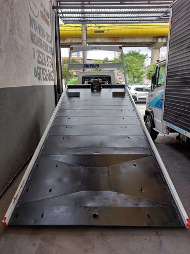 Imagem 8 de 14 de Iveco - Daily 35s14hdcs - Guincho Plataforma 5.5 Mts