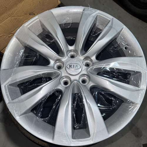 Llanta Aleacion Original Kia Sorento R18 C/centro Gris