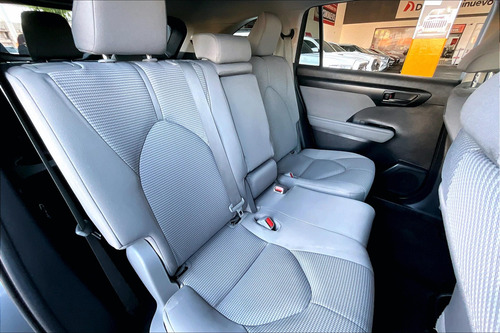 Toyota Highlander 2021