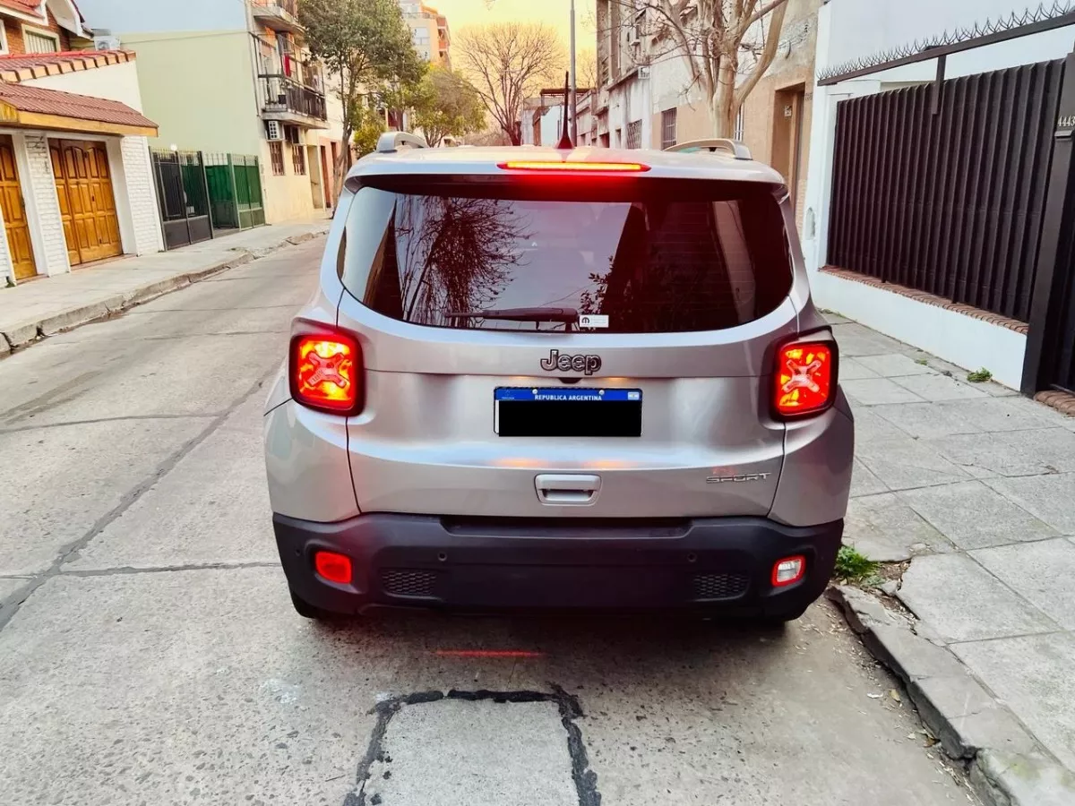 Jeep Renegade SPORT 1.8 AT6