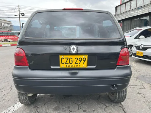 Renault Twingo Authentique 1.2cc MT
