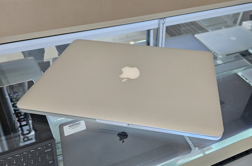 Macbook Pro 2013 13.3 Core I7, 8ram, 500gb Ssd Solido Flash Plata (Reacondicionado)